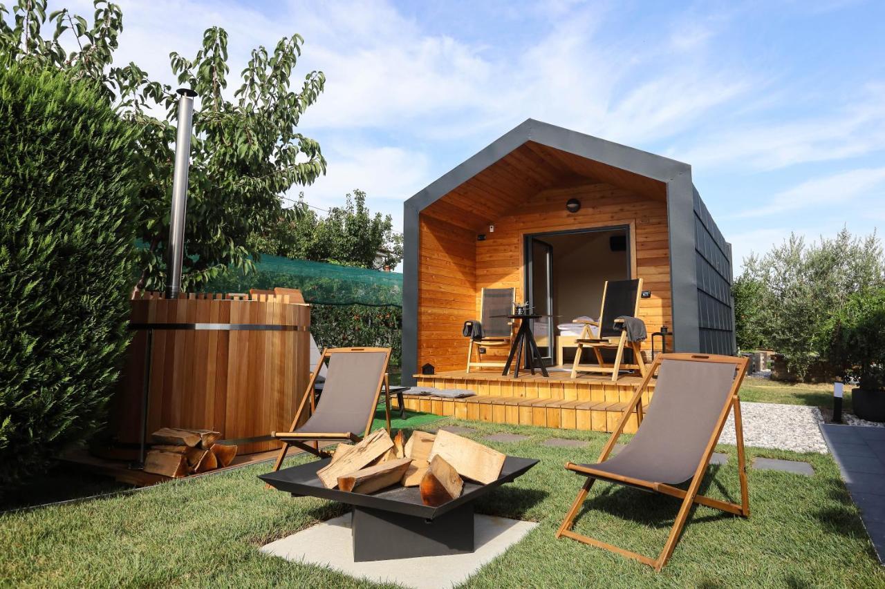 Healthy House Glamping Hotel Koper Buitenkant foto