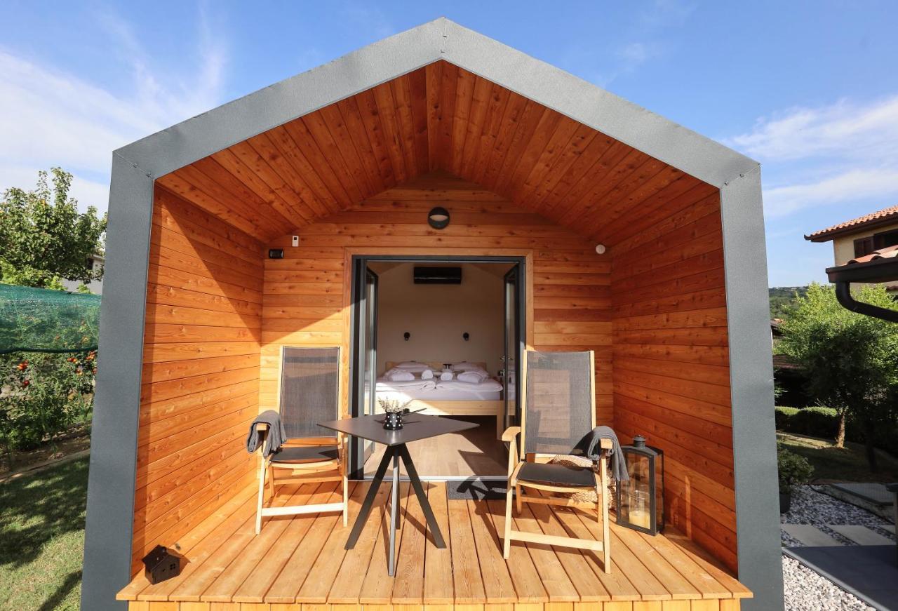 Healthy House Glamping Hotel Koper Buitenkant foto