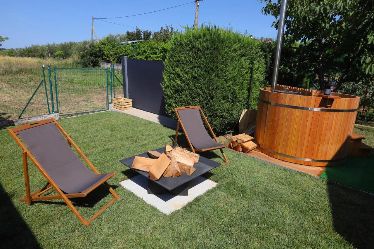 Healthy House Glamping Hotel Koper Buitenkant foto