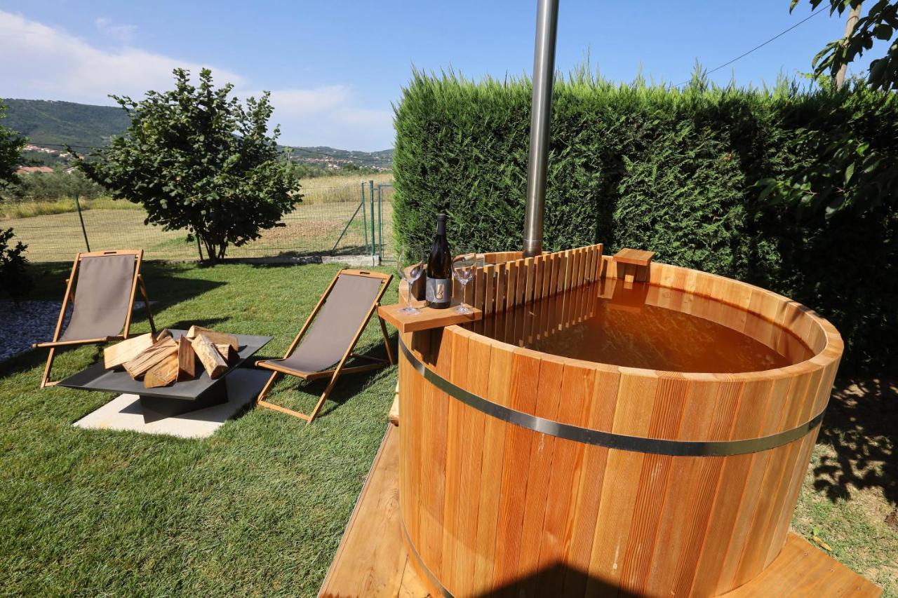 Healthy House Glamping Hotel Koper Buitenkant foto
