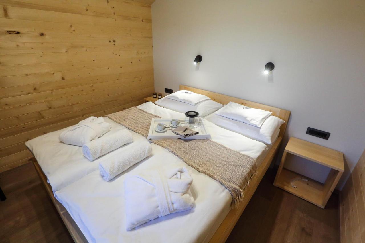 Healthy House Glamping Hotel Koper Buitenkant foto